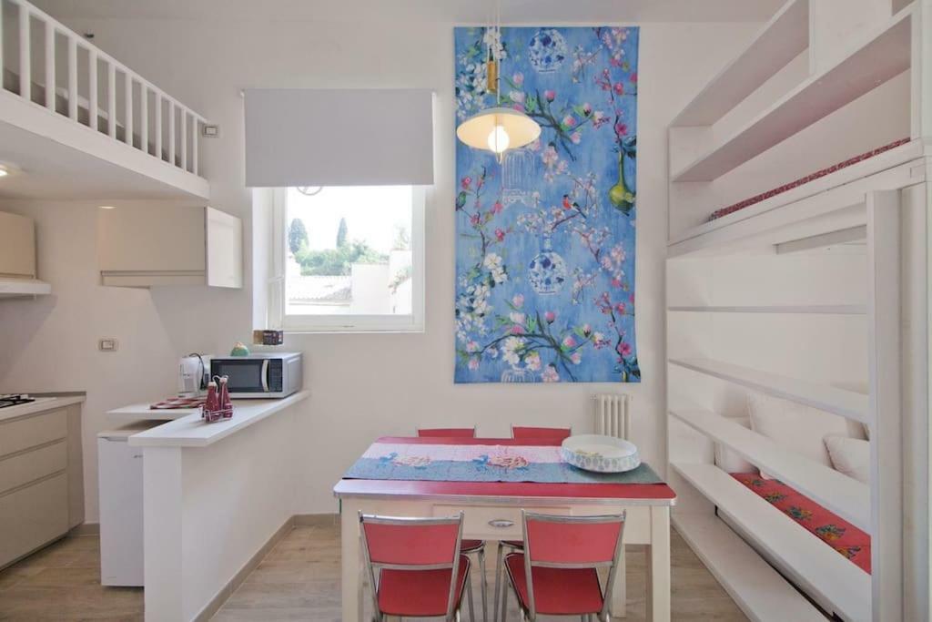 Colosseum Relax Family Apartament Рим Екстер'єр фото